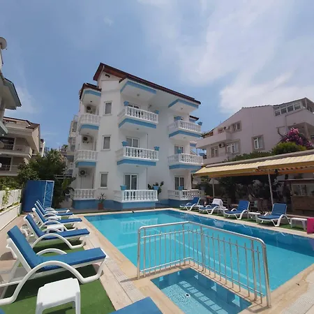 Karatas Ξενοδοχείο με διαμερίσματα 3*