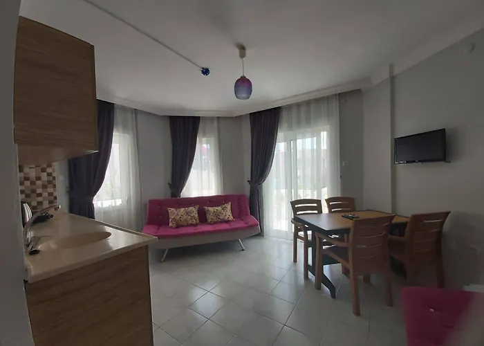 Apartmanhotel Karatas 3*
