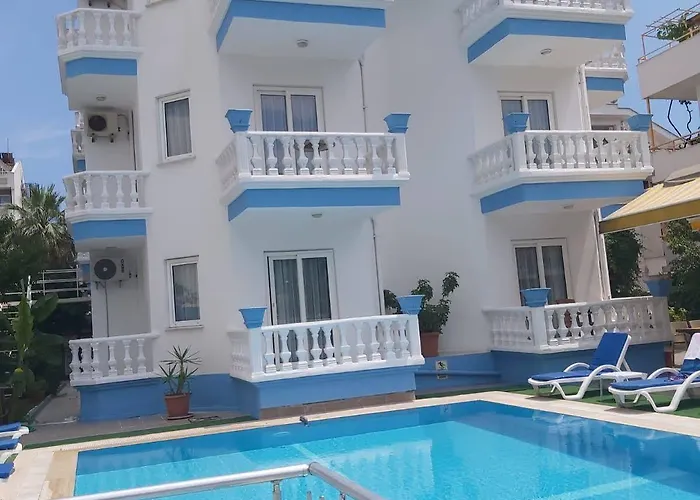 Karatas 3*