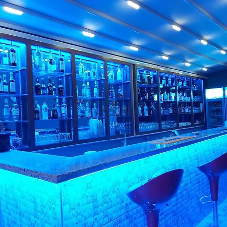 Karatas Lägenhetshotell