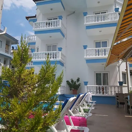 Karatas Lägenhetshotell 3*