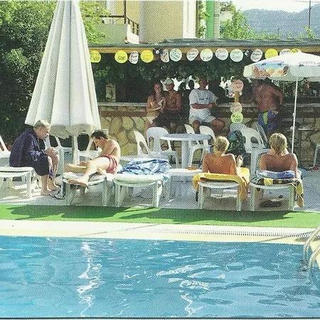 Karatas Lägenhetshotell Marmaris