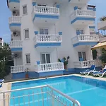 Karatas 3*