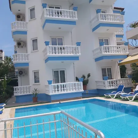 Karatas 3*