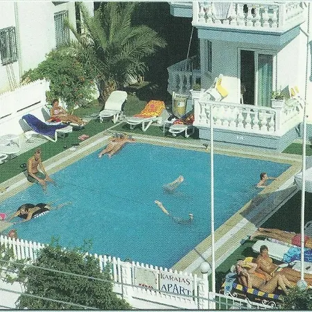 Ξενοδοχείο με διαμερίσματα Karatas